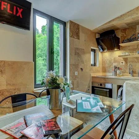 Le Coin Vintage I Hypercentre I Bourguignon & Cosy * Dijon